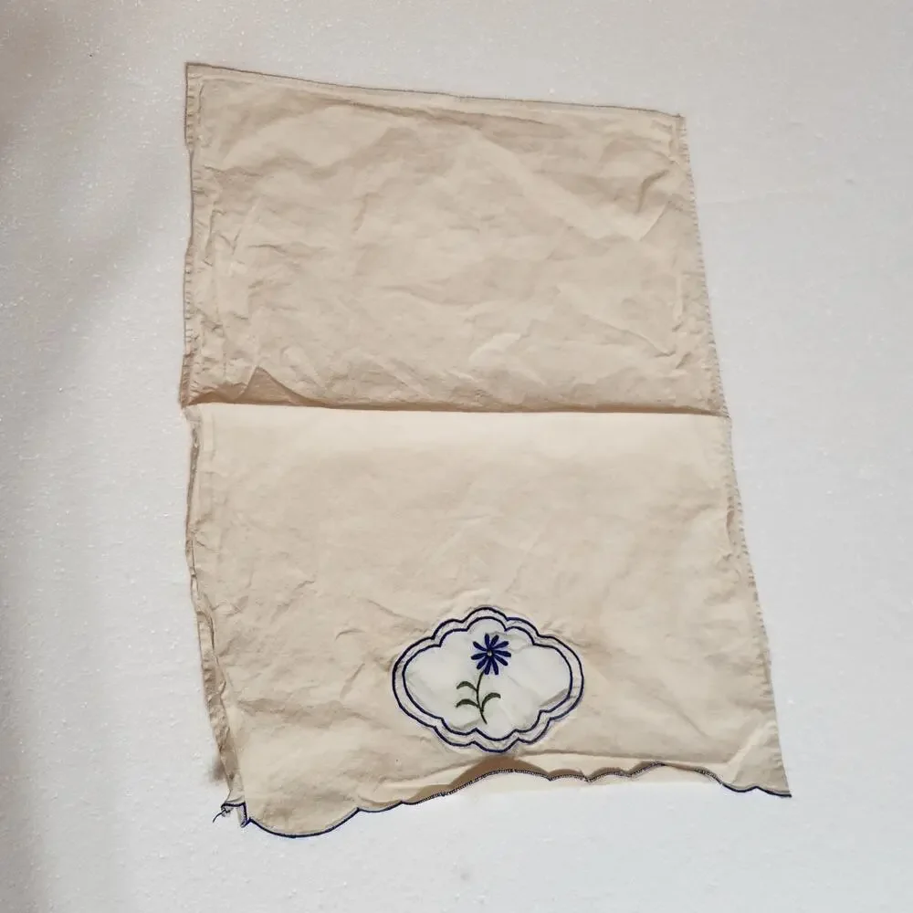 VTG Cottage Tea Towels 4 Heart Flowers Linen Kitchen Colorful Grandma Country